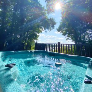 Fieldfare Luxury Lodges with Hot tub