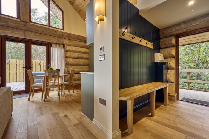 KINGFI1-700x467 Kingfisher Log-Cabin Lake-District Hottub