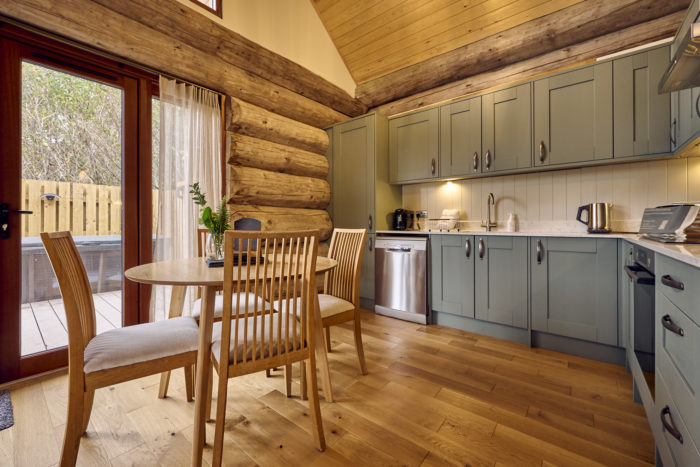 TR99CF1-700x467 Kingfisher Log-Cabin Lake-District Hottub