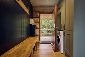 TranquilOtter_Oct2025_01-300x200 Kingfisher Lodge Picture Gallery