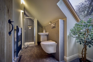 TranquilOtter_Oct2025_87-300x200 Kingfisher Lodge Picture Gallery